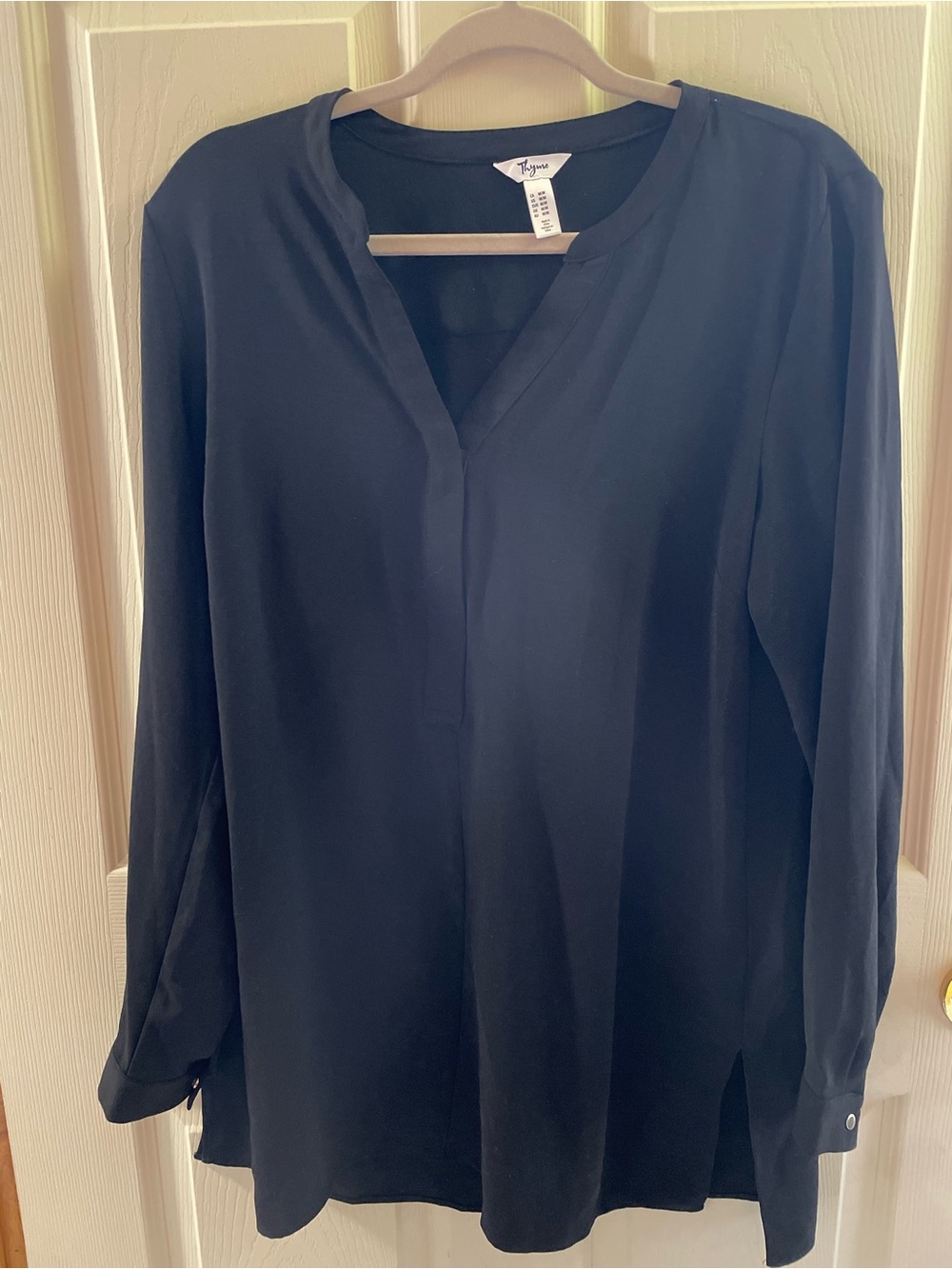 Thyme Maternity Black V-Neck Long Sleeve Tunic